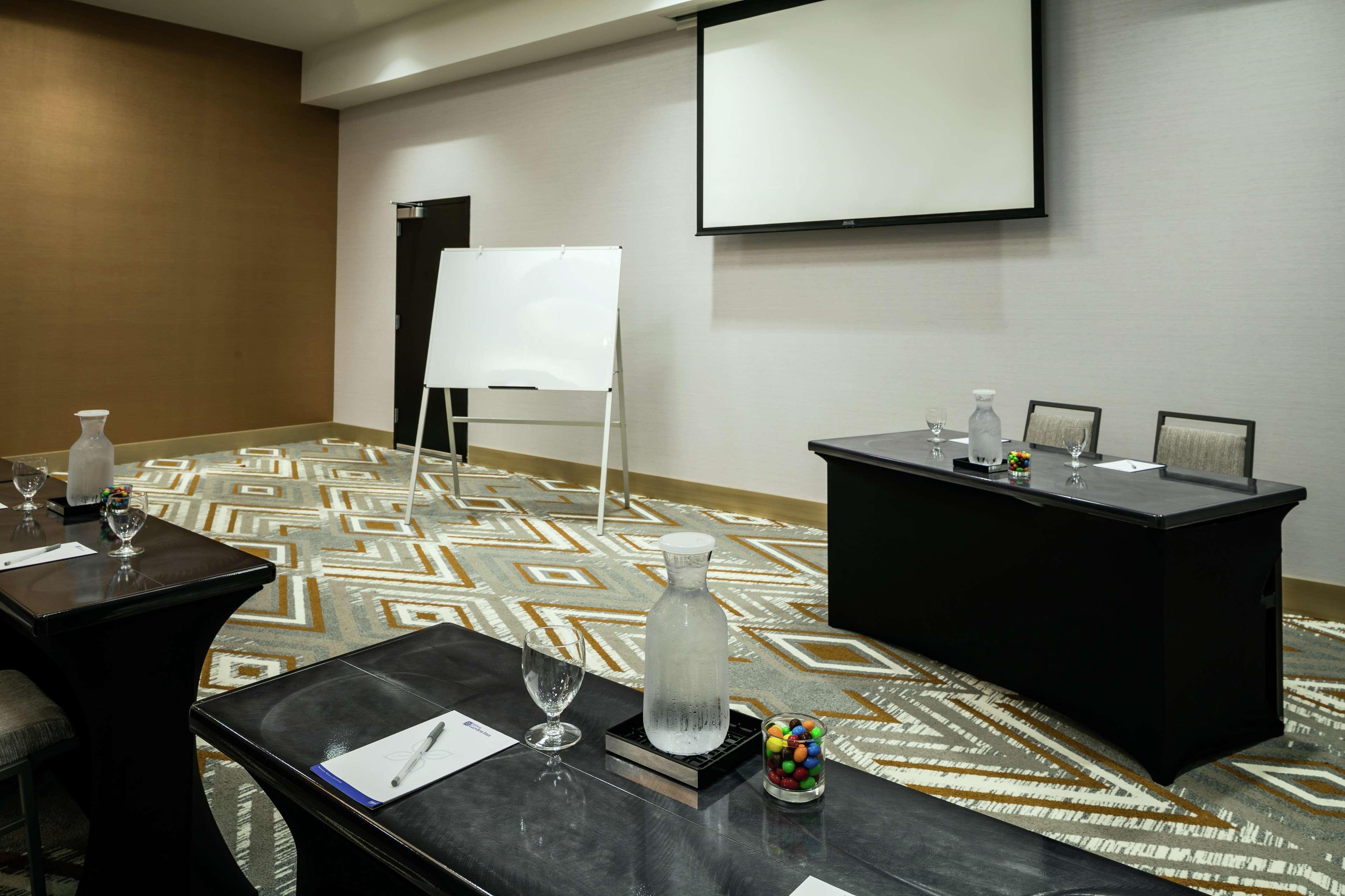Hilton Garden Inn Seattle Bellevue Downtown, Wa Екстериор снимка