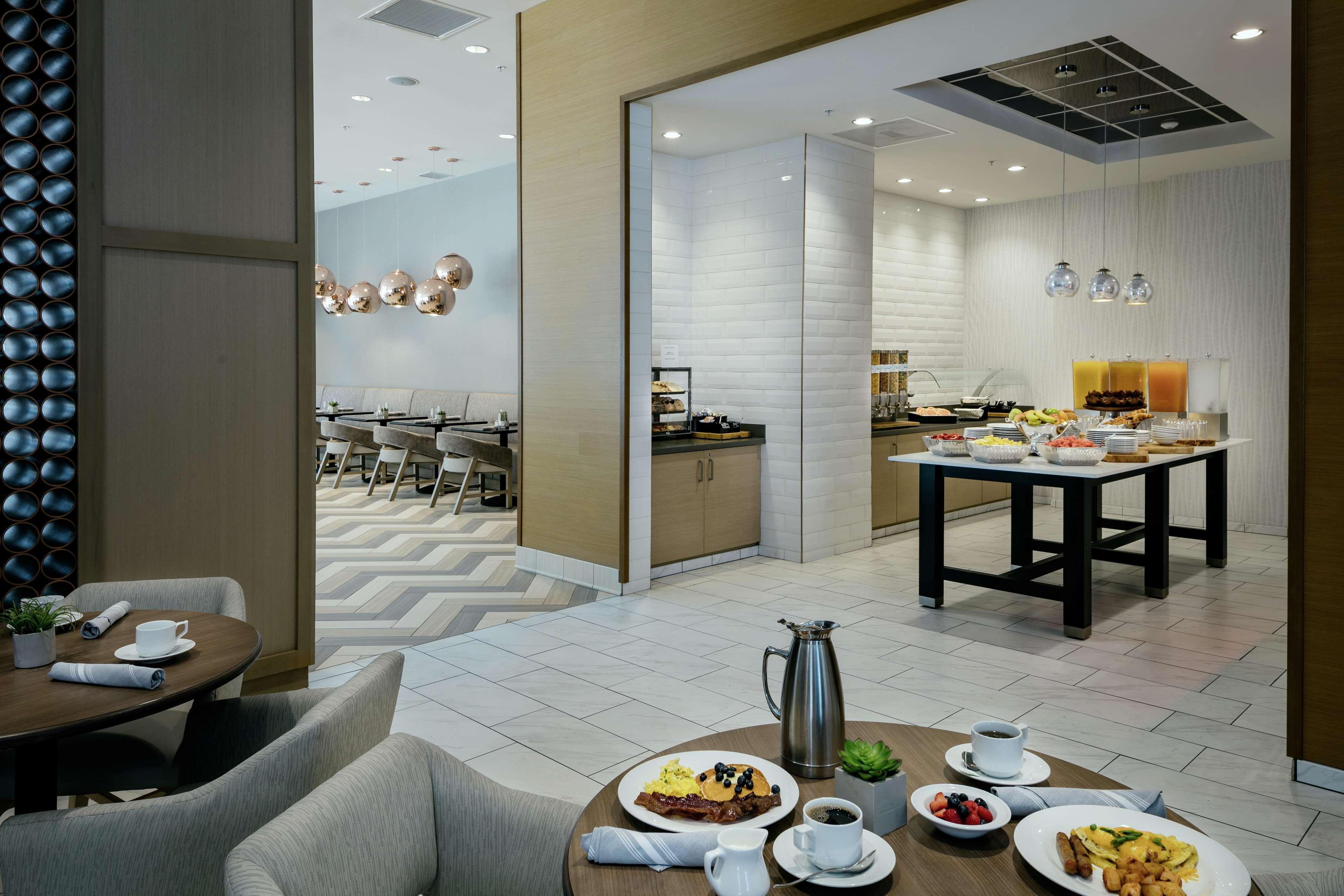 Hilton Garden Inn Seattle Bellevue Downtown, Wa Екстериор снимка