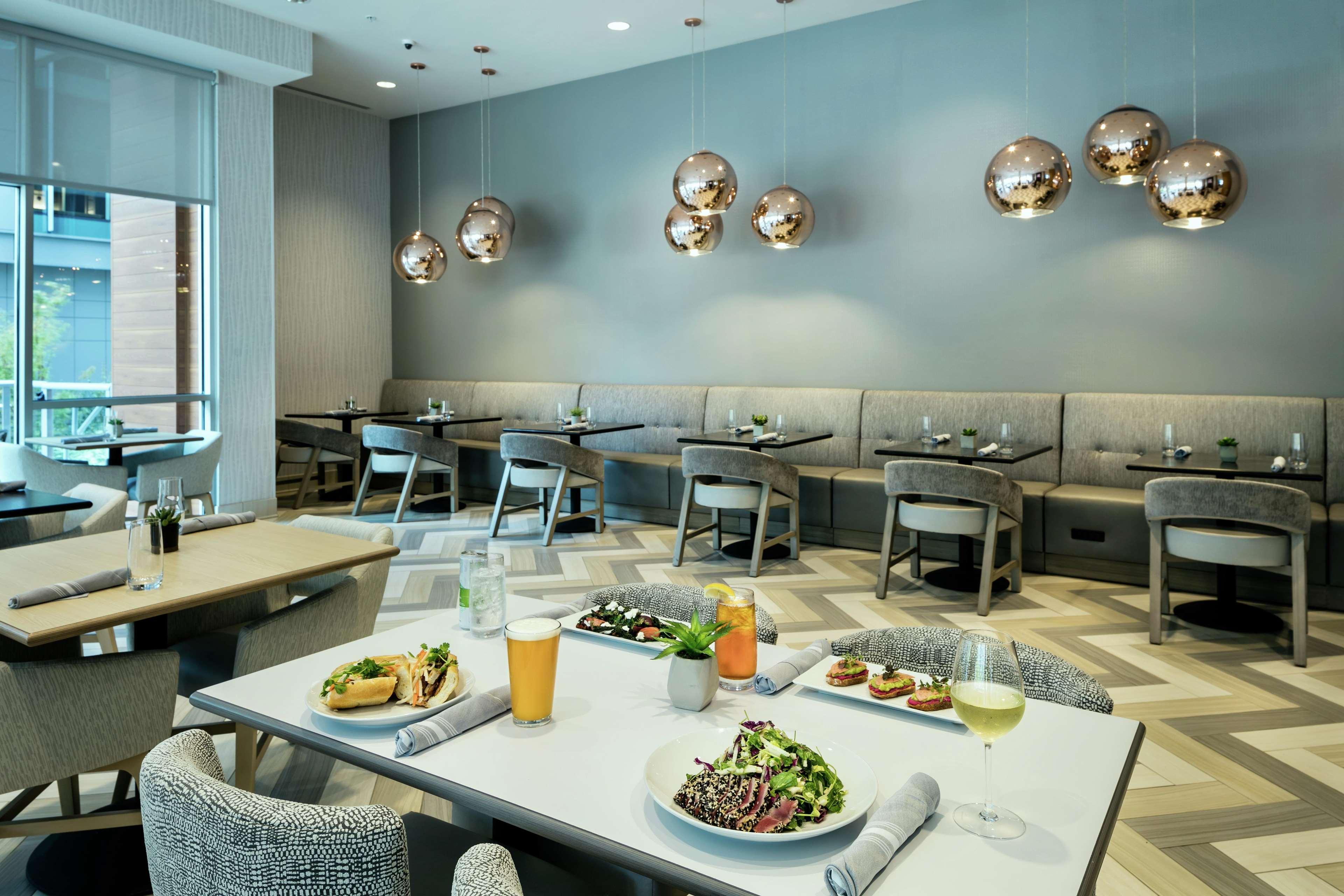 Hilton Garden Inn Seattle Bellevue Downtown, Wa Екстериор снимка