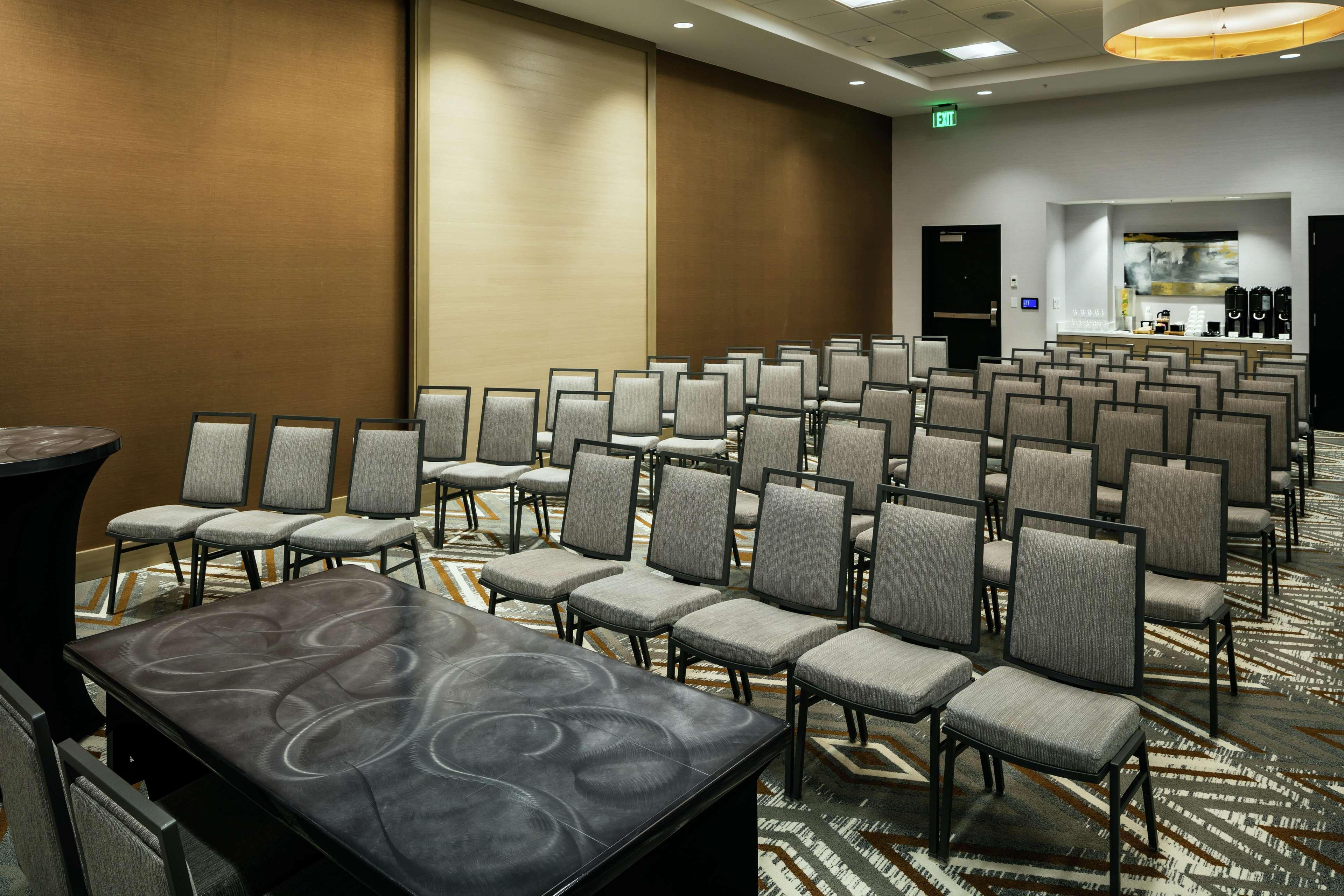 Hilton Garden Inn Seattle Bellevue Downtown, Wa Екстериор снимка