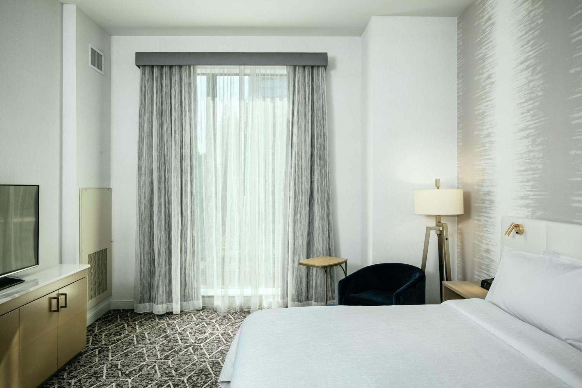 Hilton Garden Inn Seattle Bellevue Downtown, Wa Екстериор снимка