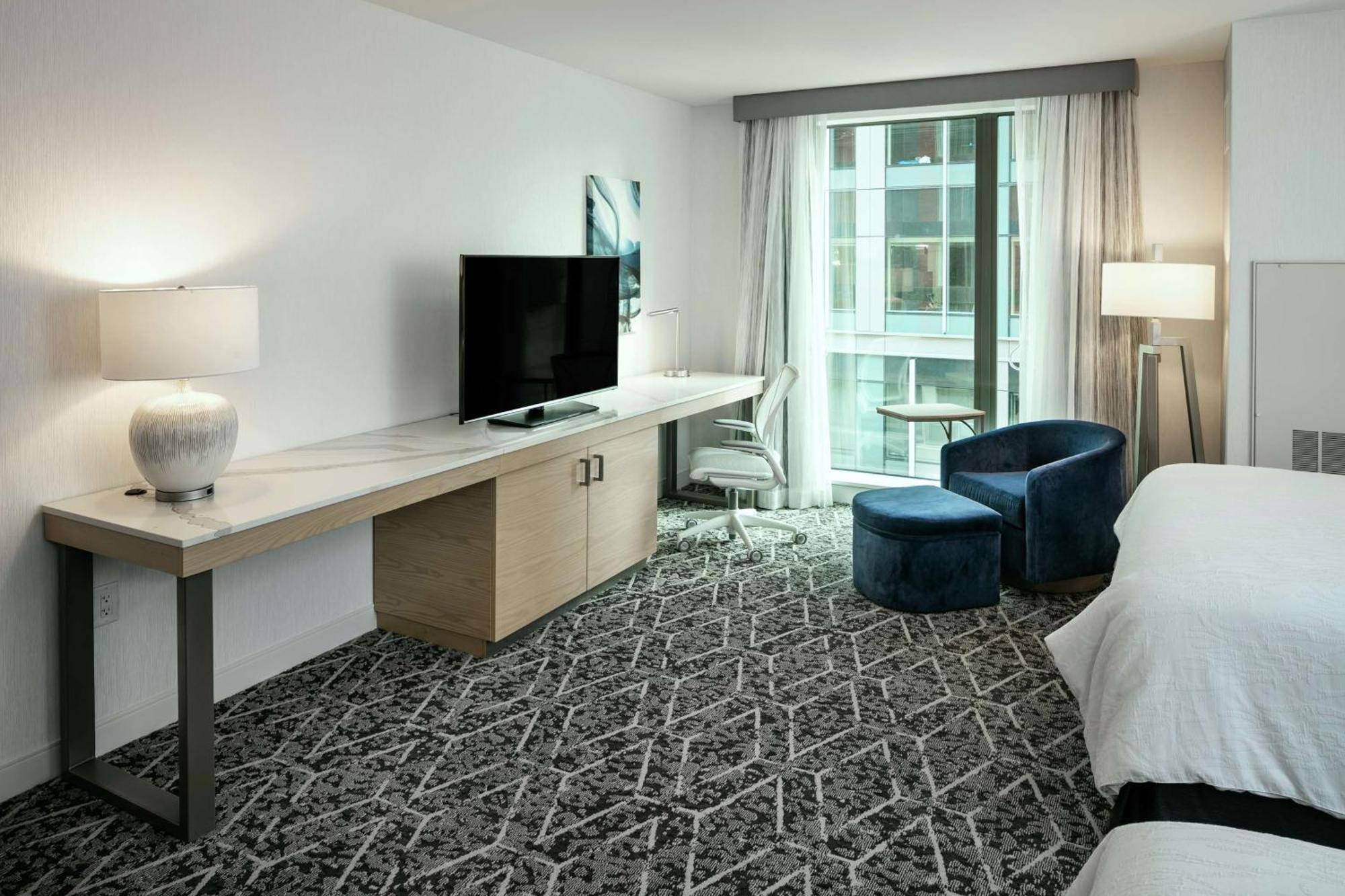 Hilton Garden Inn Seattle Bellevue Downtown, Wa Екстериор снимка