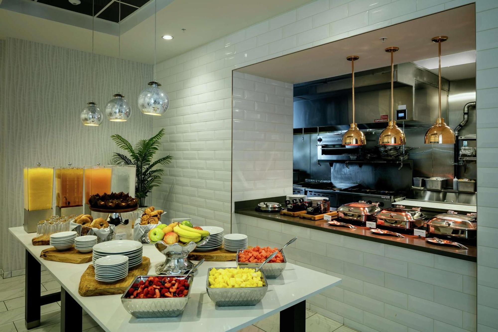 Hilton Garden Inn Seattle Bellevue Downtown, Wa Екстериор снимка