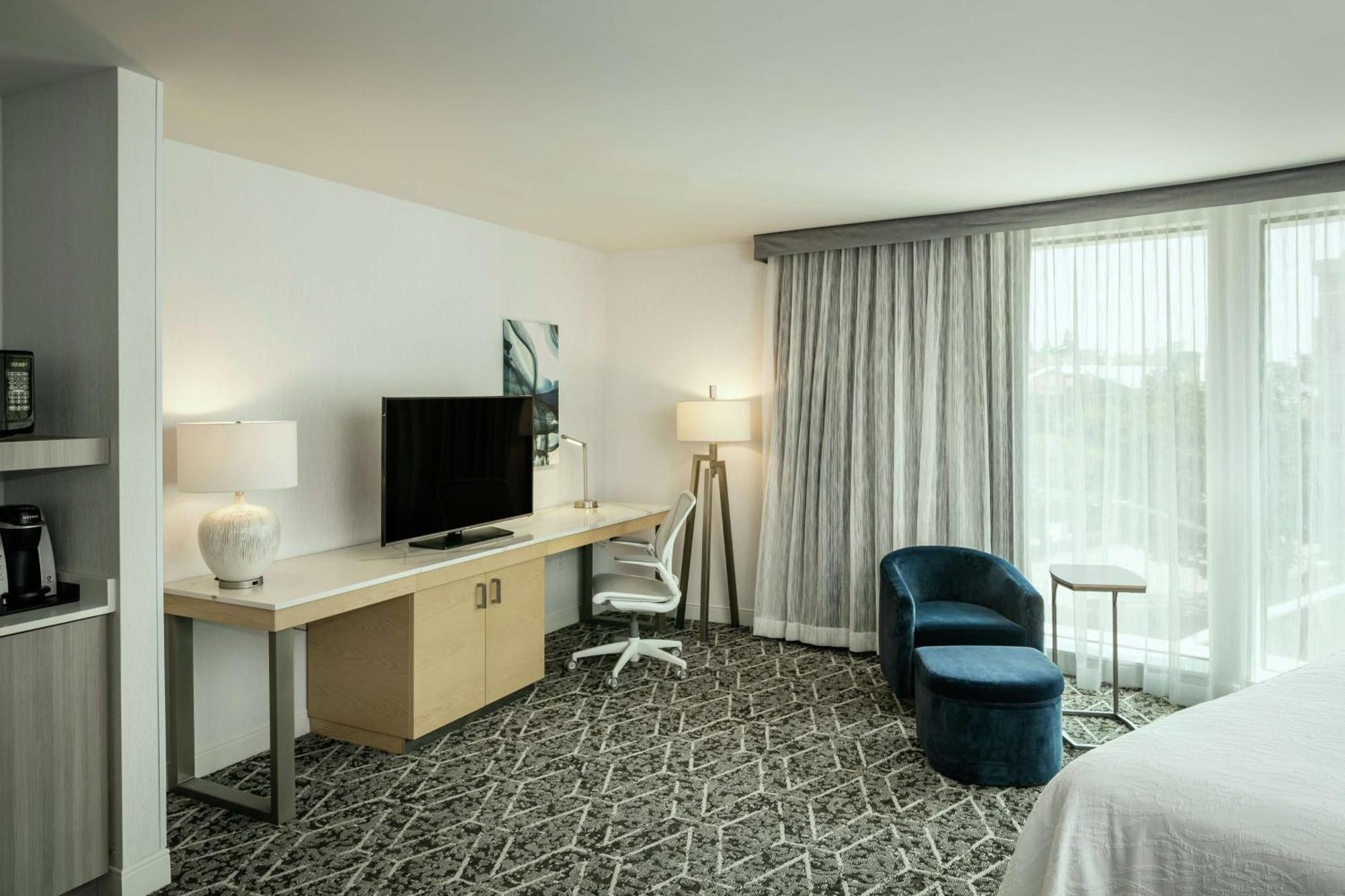 Hilton Garden Inn Seattle Bellevue Downtown, Wa Екстериор снимка