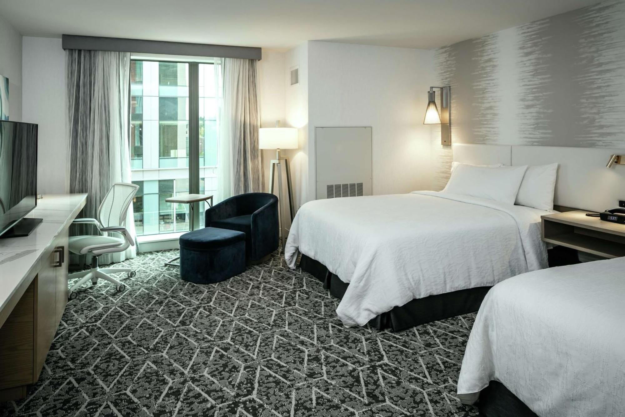Hilton Garden Inn Seattle Bellevue Downtown, Wa Екстериор снимка